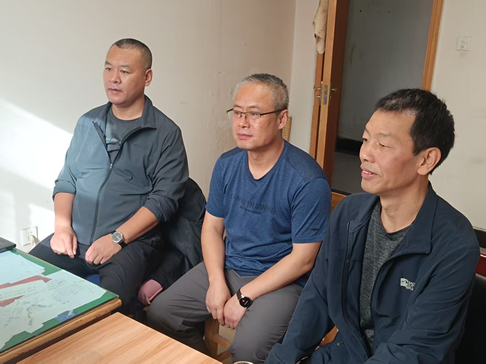 机关第七党支部组织党员开展...