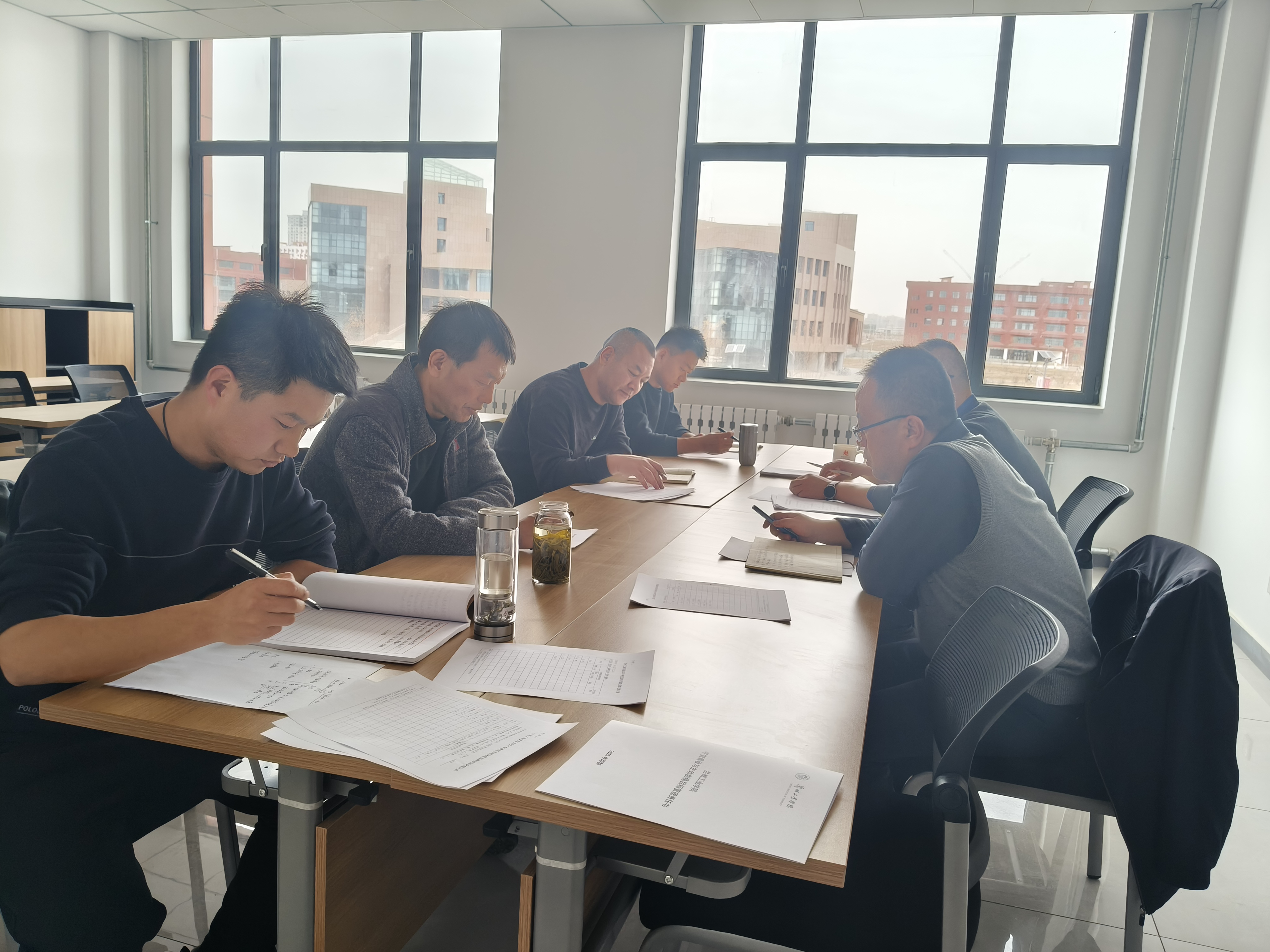 机关第七支部组织召开2024年...