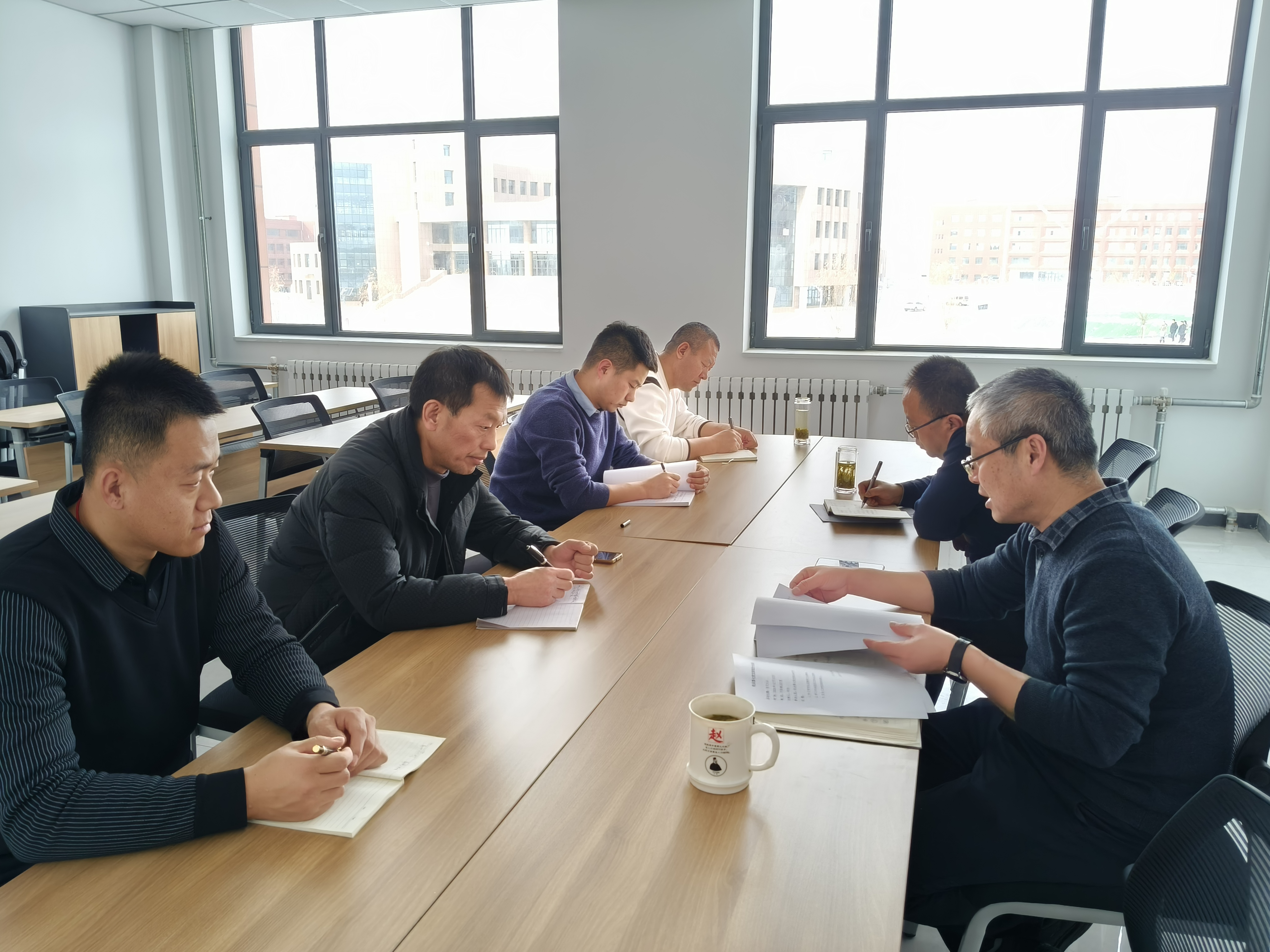 机关第七支部召开第四季度党...